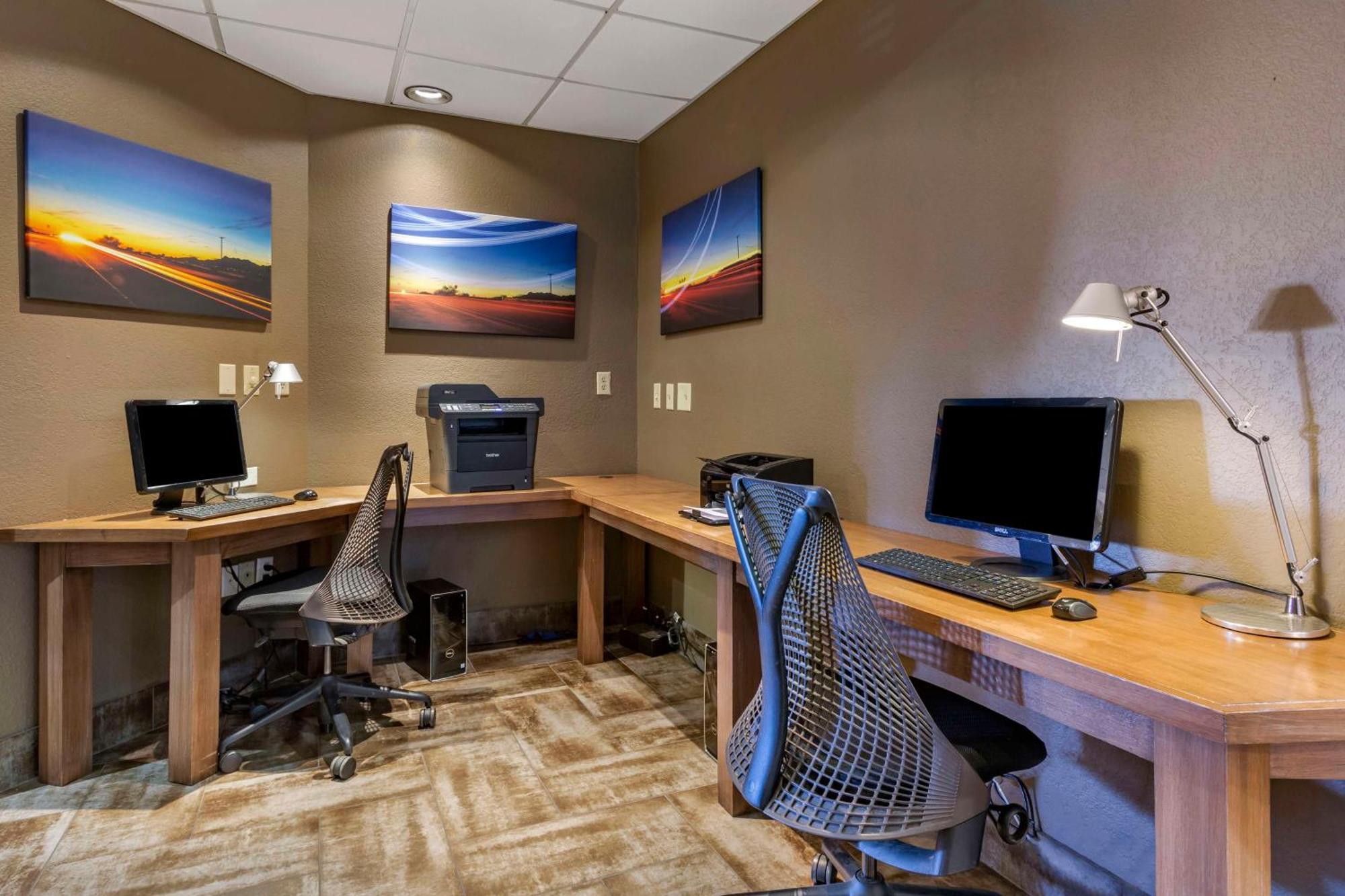 Best Western Plus Scottsdale Thunderbird Suites Exterior photo
